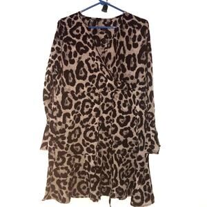 HXN NEW Leopard Print Bell Sleeve Short Dress Size Medium